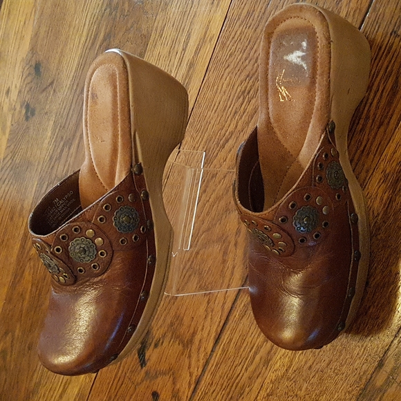 White Mountain clogs/ mules - Picture 2 of 6